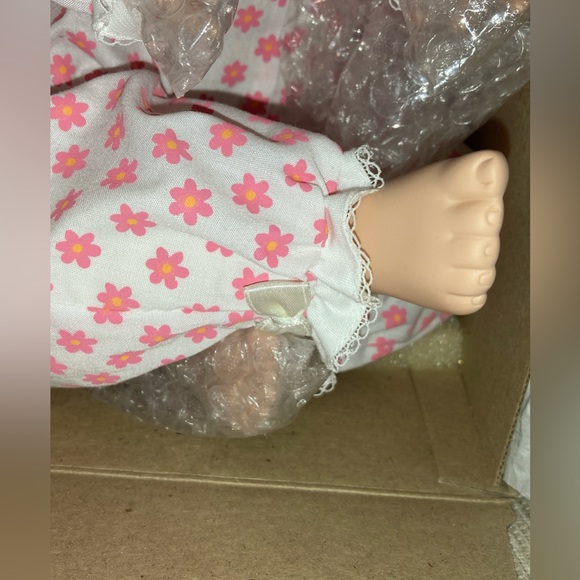 NEW “A SNUGGLE WITH TWEETY” #93023 ASHTON-DRAKE - ORIGINAL BOX & COA - Picture 12 of 17